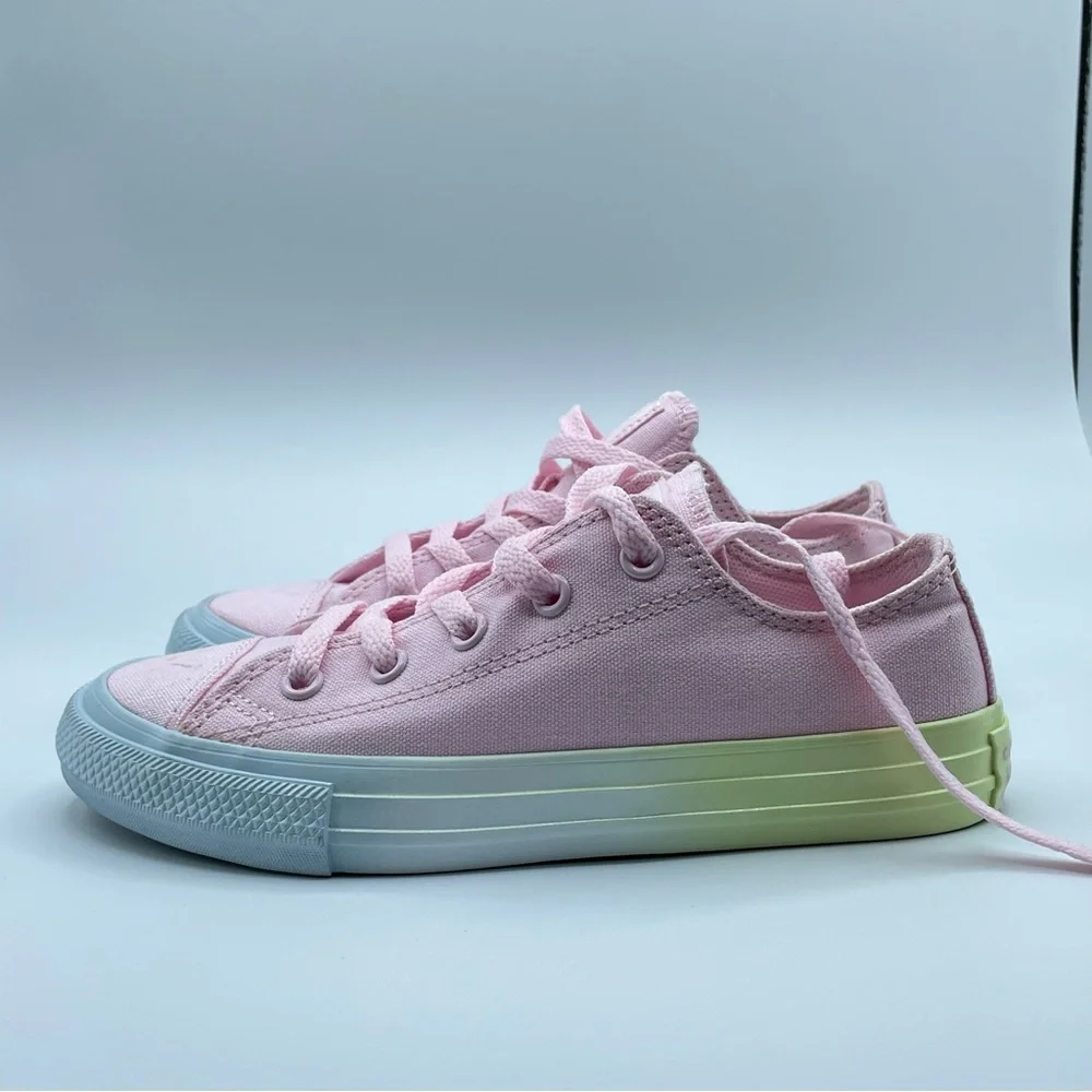 COPY - Low Top Converse